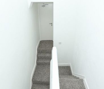 5 bedroom House To Rent Total Size: 1174 SQ FT - Photo 6