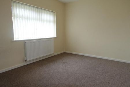 2 bedroom semi-detached house to rent - Photo 4