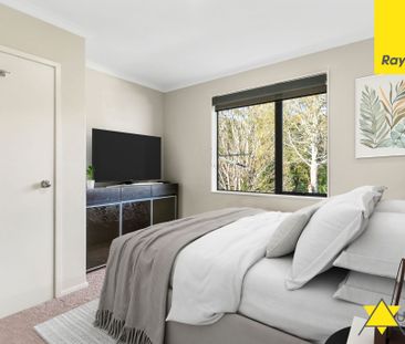 A beautifully finished four-bedroom home is perfect for a professio... - Photo 6