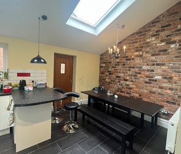 Room in a Shared Flat, Hollybank Road, L18 - Photo 2