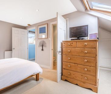 3 bedroom flat to rent - Photo 6