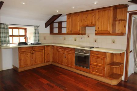 2 bedroom apartment to rent - Photo 2