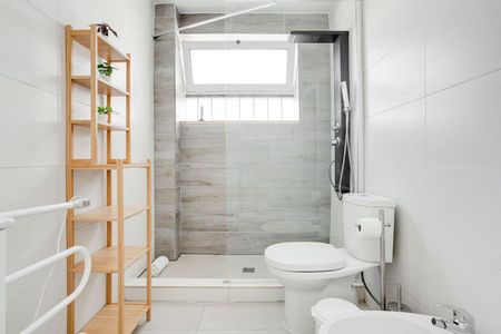 Avenida Infante Dom Henrique - Photo 4