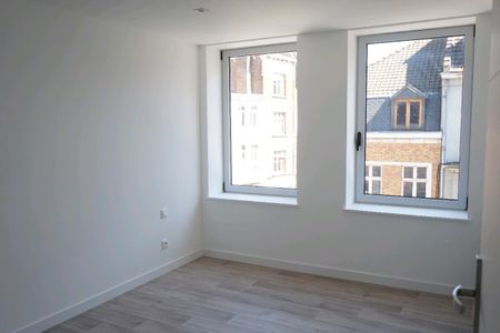 Location Appartement 3 pièces 53m² LILLE 59000 - Photo 3
