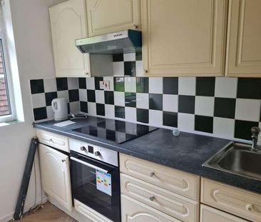 Flat, Salisbury House, Lily Street, West Bromwich, B71 - Photo 6