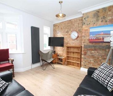 Tudor Way, Southgate, London, N14 - Photo 3