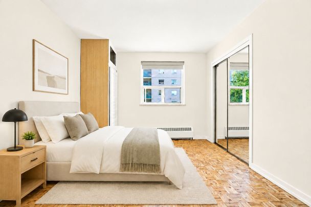 For Lease - 2300 Marine Drive Unit# 202, Oakville, Ontario - Photo 1