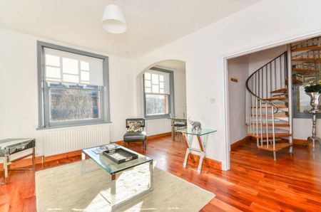 4 bedroom maisonette to rent - Photo 4