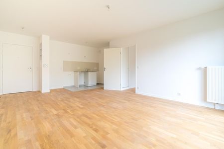 location Appartement F2 DE 45.1m² À VILLIERS SUR MARNE - Photo 2