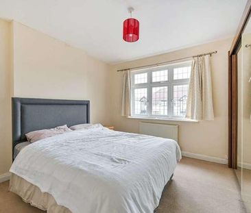 Kenilworth Road, Stoneleigh, KT17 - Photo 6