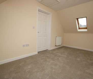 1 bedroom coach house to rent - Photo 6