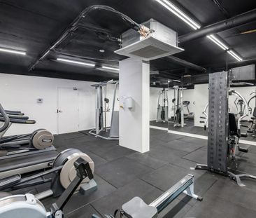 NEAT & TIDY ONE BEDROOM UNIT WITH GYM & ROOFTOP - Photo 5