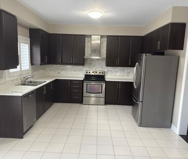 For Lease - 1399 Lormel Gate, Innisfil, Ontario - Photo 6