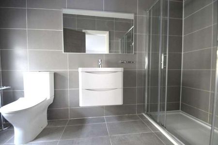 Station Approach, Ashford, TW15 - Photo 5