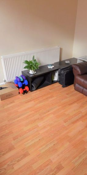 1 bedroom Flat in Harold Grove, Leeds - Photo 1