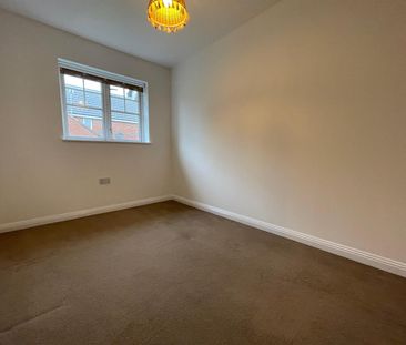 2 Bed House - Photo 3
