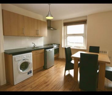 2 Bed Flat, Russell Street, RG1 - Photo 5