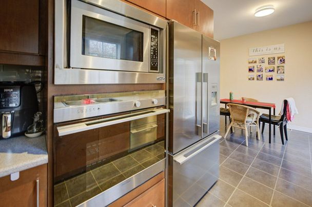 For Lease - 28 Glendarling Crescent, Hamilton, Ontario - Photo 1