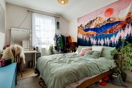 1 bedroom in a house share to rent - Photo 4