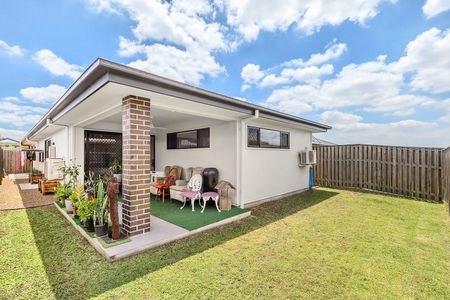 Modern Family Home! - Photo 2