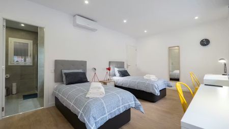 Rambla de Badal, Barcelona, Catalonia 08028 - Foto 4