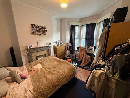 Tennyson Road, SO17 - Photo 3