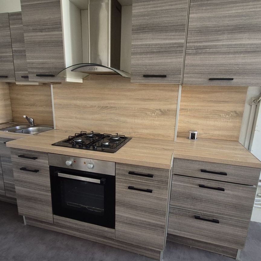 Location Appartement 4 pièces 81m² LILLE 59000 - Photo 1