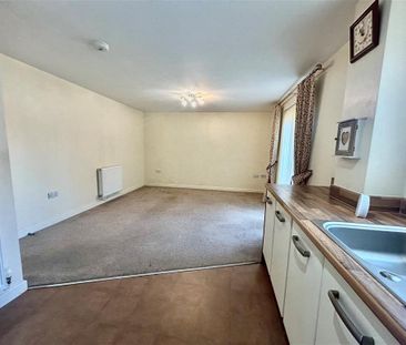 Wessex Drive, Nottingham, Giltbrook - Photo 3