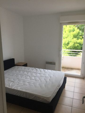 Location Appartement 3 pièces 53m² LIBOURNE 33500 - Photo 2