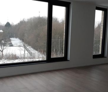 Appartement te huur in Hasselt voor € 960 met 3 slaapkamers - Photo 2