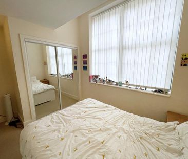 2 bedroom flat to rent - Photo 3