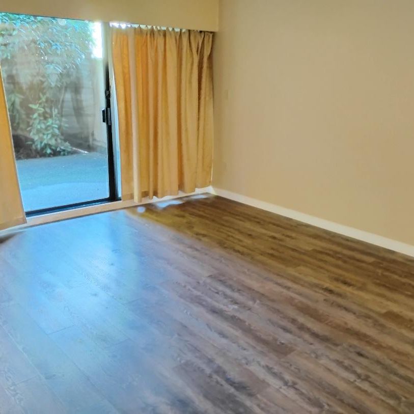 Forest Manor Ground Floor One Bedroom with Large Patio - Photo 1