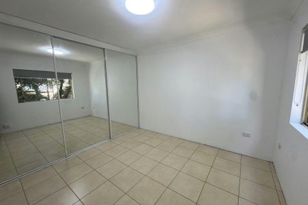 NEWLY UPDATED TWO BEDROOM UNIT - Photo 4