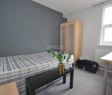 Price £3,750 pcm - Available Now - Furnished - Photo 4