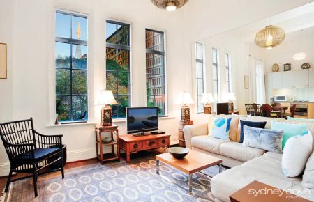 “SUPERB NEW YORK STYLE ONE BEDROOM APARTMENT | Furnished” - Photo 2