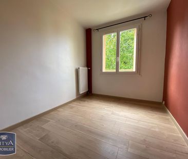 Location Appartement 3 pièces 63m² VILLEFRANCHE SUR SAONE 69400 - Photo 3