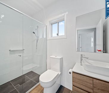 Brand New 4-Bedroom Home + 2-Bedroom Granny Flat - Flexible Leasing... - Photo 5