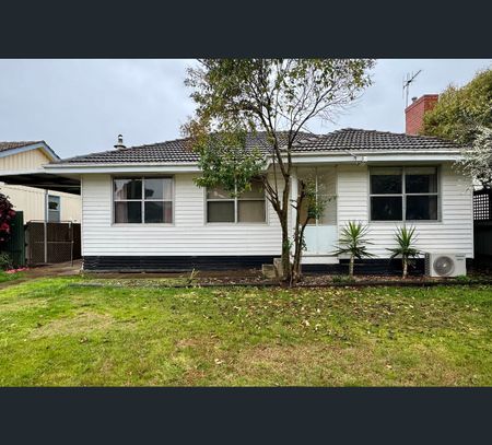 3 Ashton Street, Cobram, Vic 3644 - Photo 2