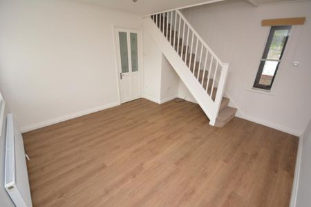 1 bedroom terraced house to rent - Photo 5