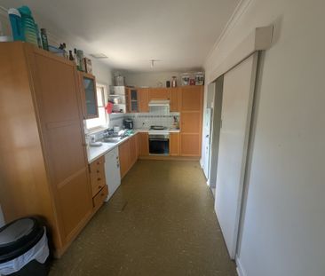 Croydon South - Photo 2