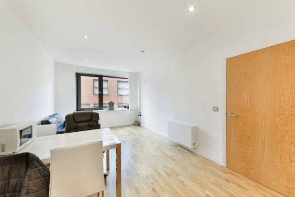 1 bedroom apartment to rent - Photo 1