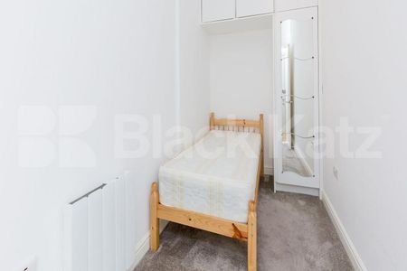 2 Bedroom, 1 bath, 1 reception Flat - Photo 4