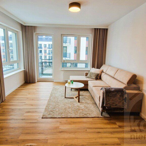 Dwa pokoje z 2 miejscami postojowymi i balkonem - Фото 1