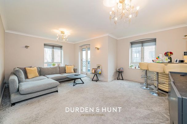 Epping New Road, Buckhurst Hill - Photo 1