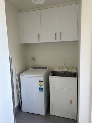 Cute Two Bedroom Unit Close to the Hospital - Photo 1