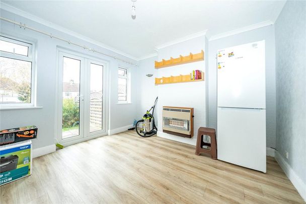 3 bedroom semi-detached house to rent - Photo 1