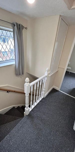 3 bedroom semi-detached house to rent - Photo 1