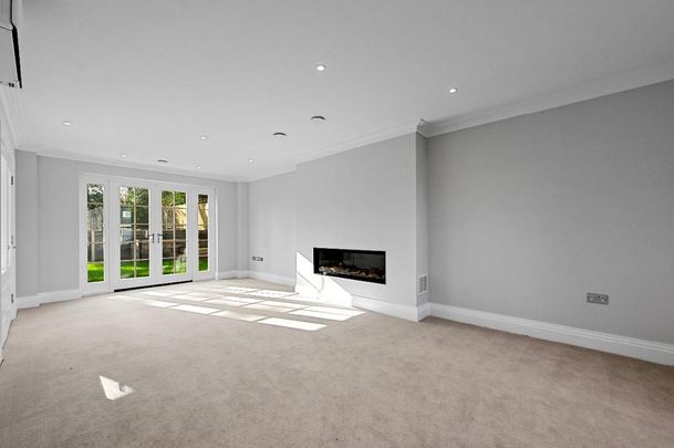 6 bedroom detached house to rent - Photo 1