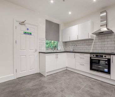 1 bedroom semi-detached house to rent - Photo 4