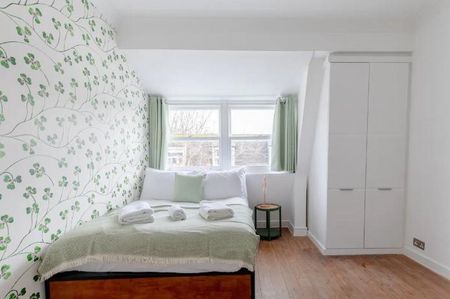 Beautiful Room in Spacious Flat Newington Green - Photo 3